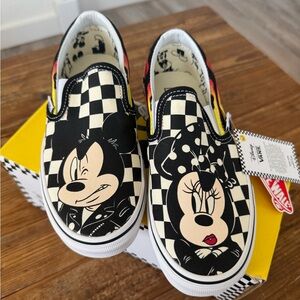 Disney + Vans, Mickey & Minnie Mouse Classic Slip-on